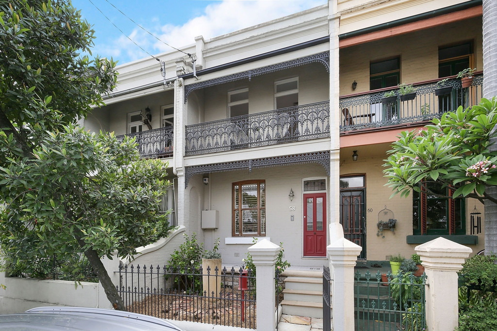 58 Station Street, Newtown Sold by Raine & Horne Newtown - image 1