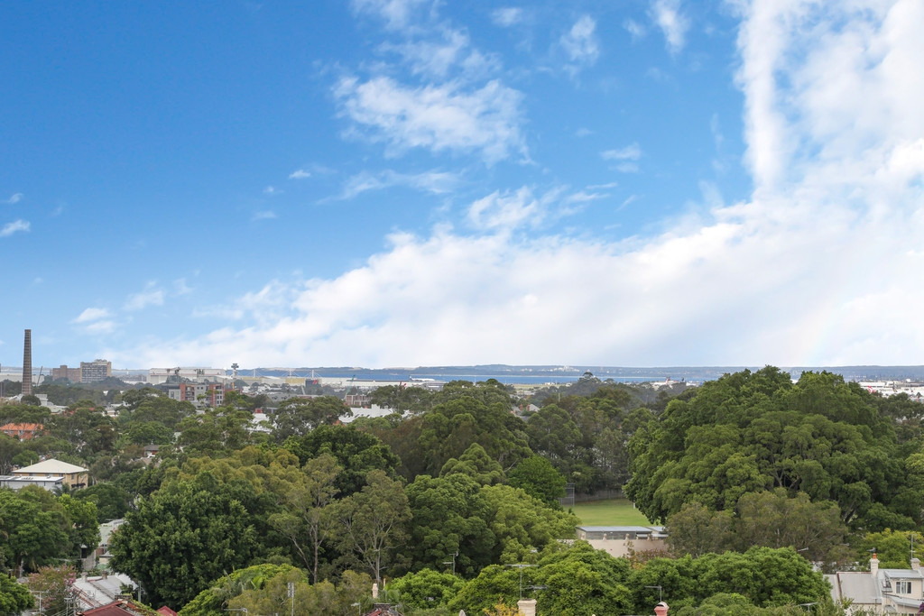 90/3-13 Erskineville Road, Newtown Sold by Raine & Horne Newtown - image 1