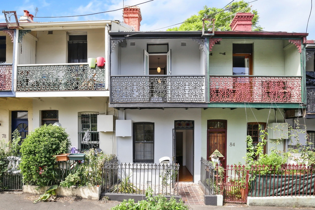 82 Prospect Street, Erskineville Sold by Raine & Horne Newtown - image 1