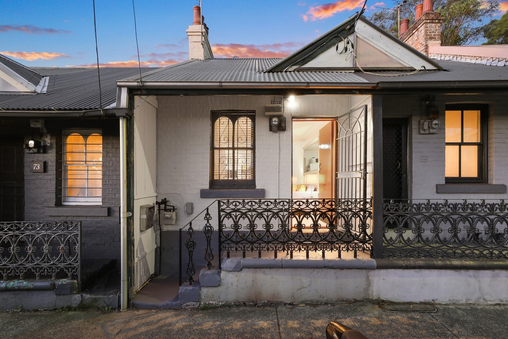 71 Bedford Street, Newtown Sold by Raine & Horne Newtown - image 1