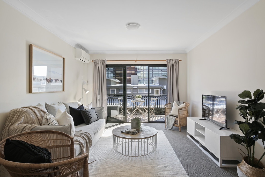 10/11-17 Wyndham Street, Alexandria Sold by Raine & Horne Newtown - image 1