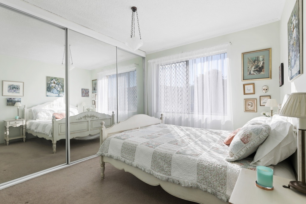 17/23-25 Myra Road, Dulwich Hill Sold by Raine & Horne Newtown - image 1