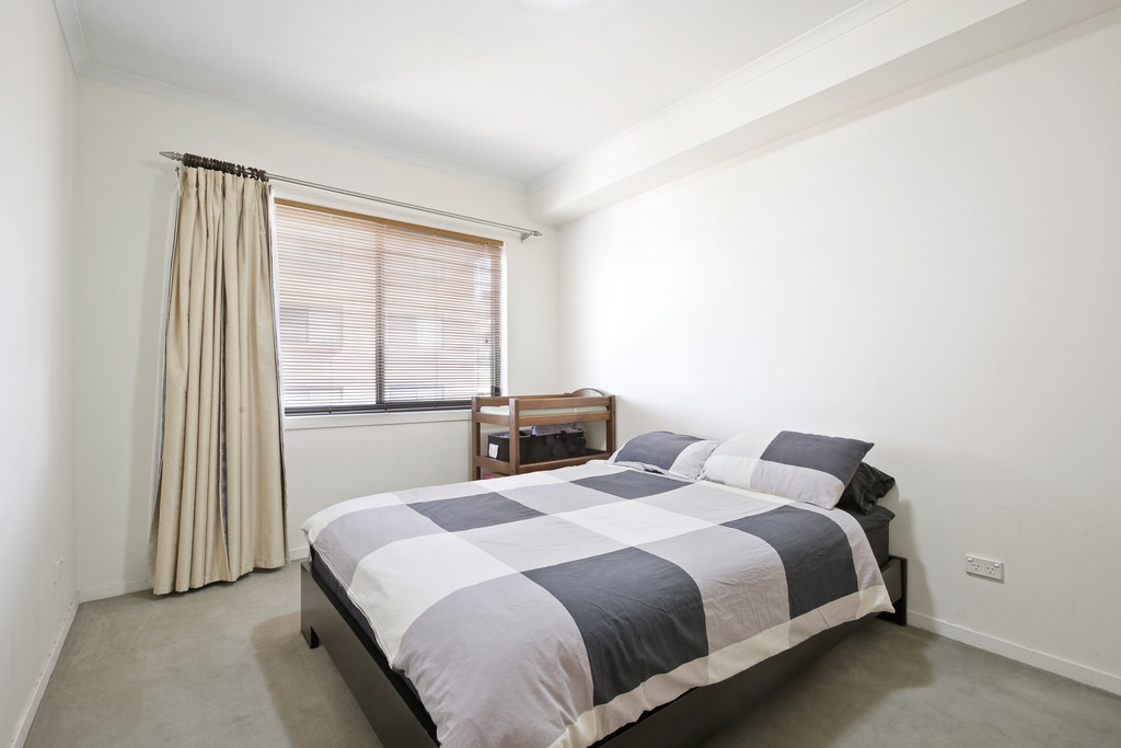 11506/177-219 Mitchell Road, Erskineville Sold by Raine & Horne Newtown - image 1