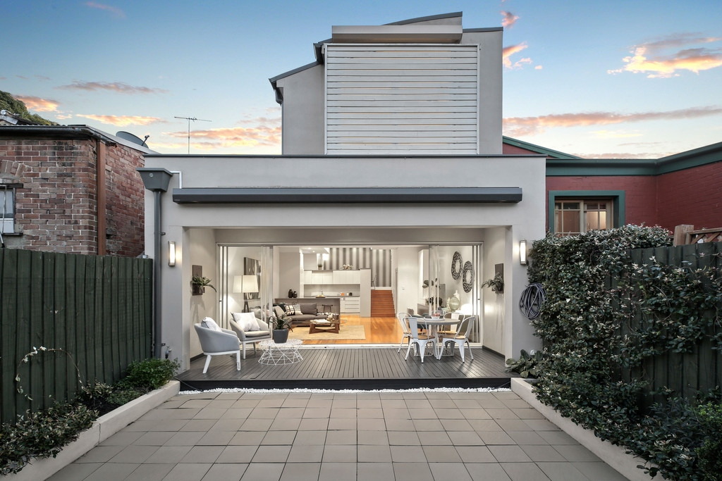 20 Roberts Street, Camperdown Sold by Raine & Horne Newtown - image 1