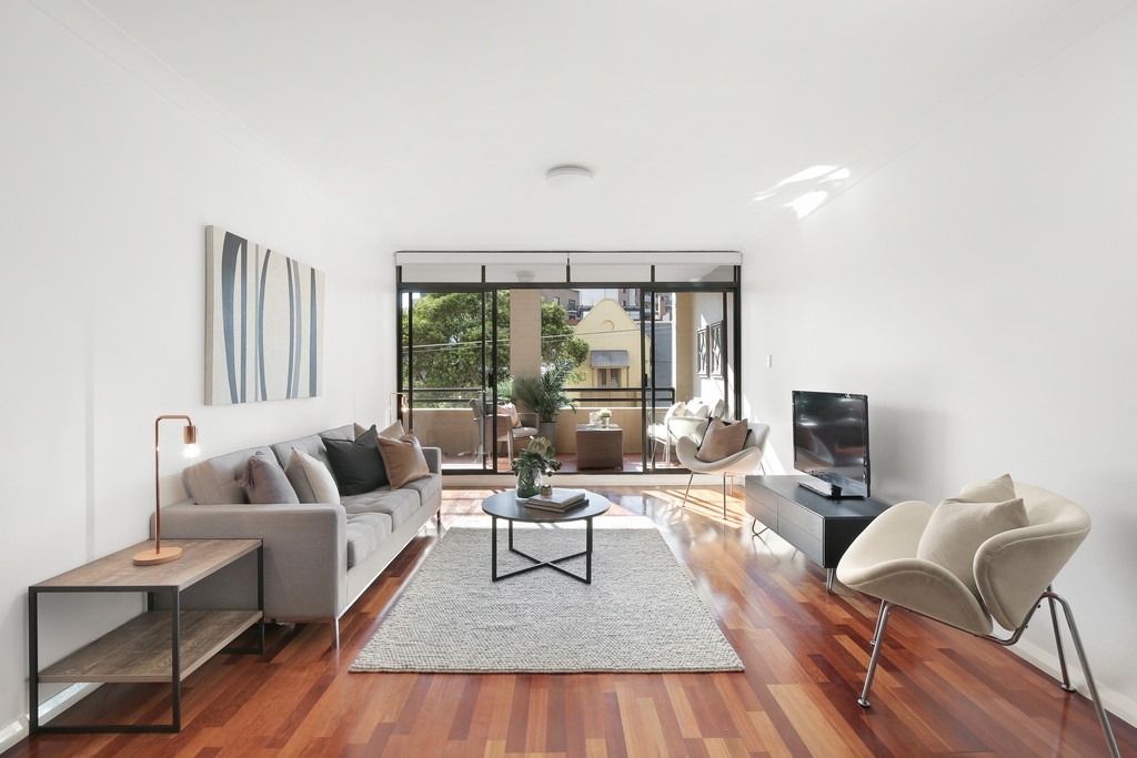 1/6-8 Northwood Street, Camperdown Sold by Raine & Horne Newtown - image 1