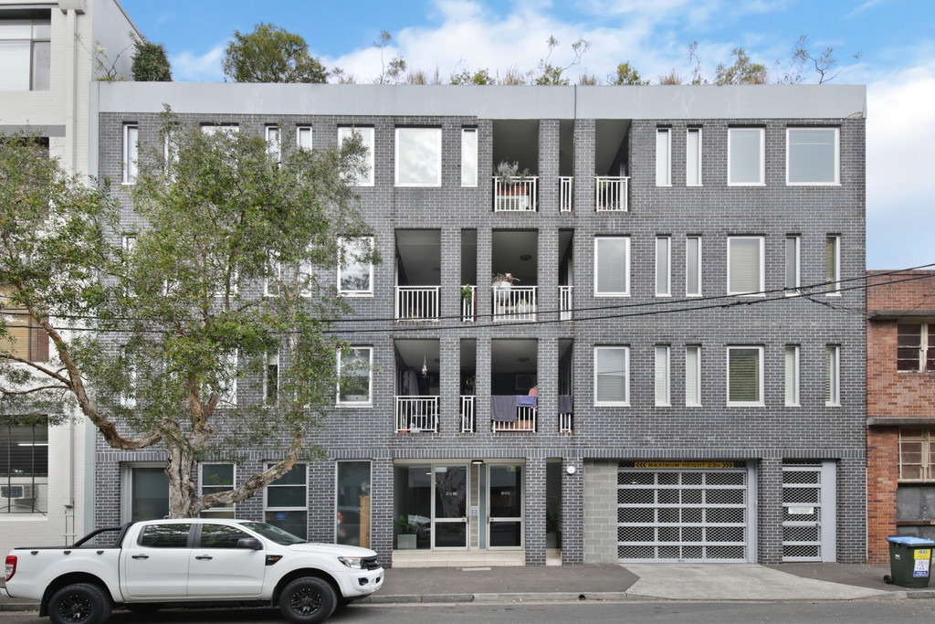 8/28-32 Pine Street, Chippendale Sold by Raine & Horne Newtown - image 1