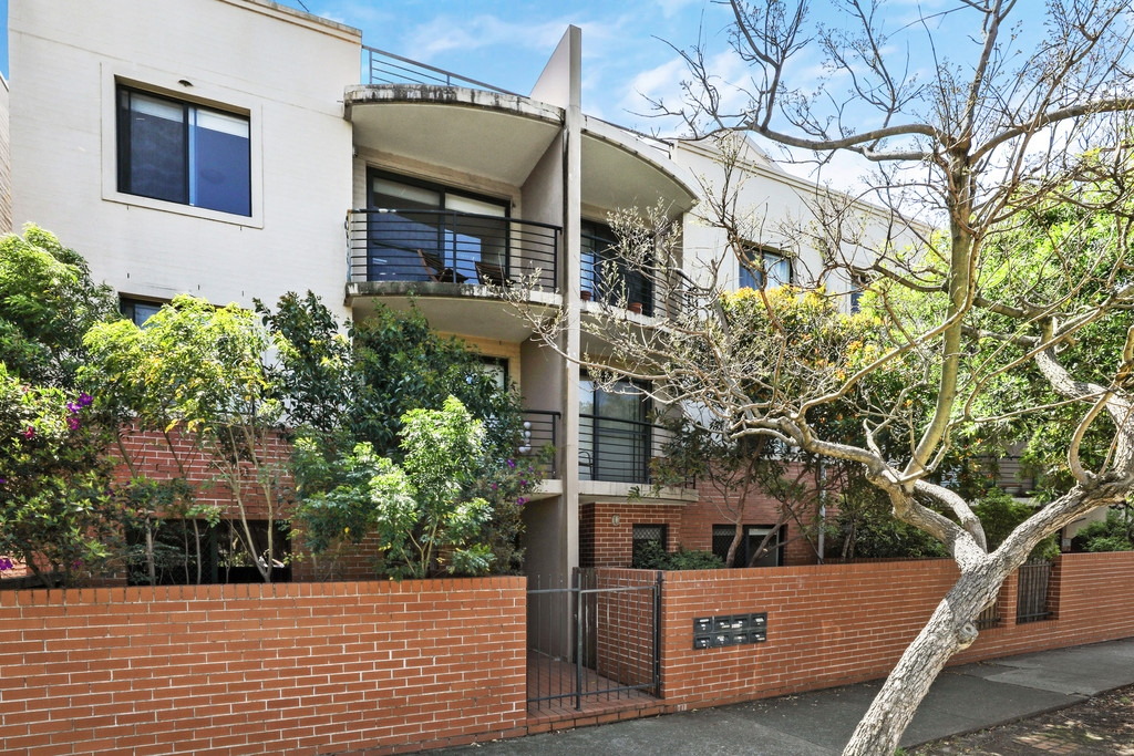 25/17-37 Lawrence Street, Alexandria Sold by Raine & Horne Newtown - image 1