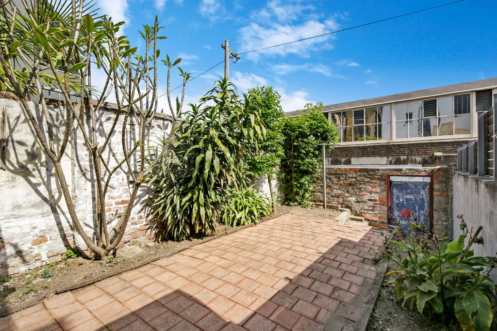 446 Wilson Street, Darlington Sold by Raine & Horne Newtown - image 1