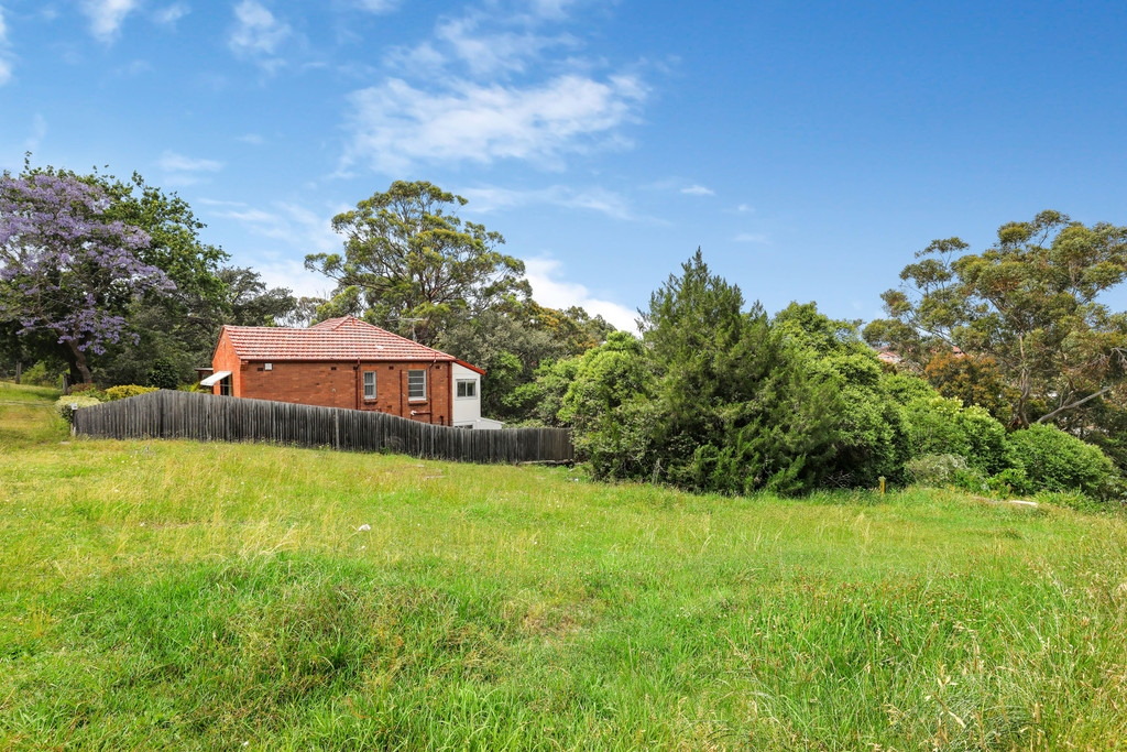 13 Johnston Street, Earlwood Sold by Raine & Horne Newtown - image 1