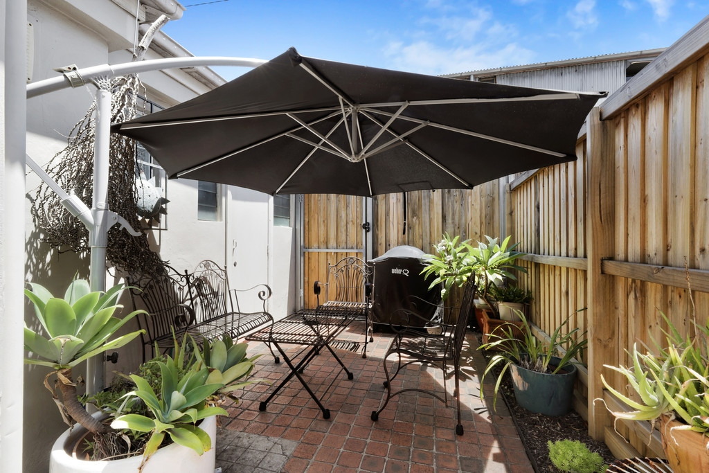 45A Park Street, Erskineville Sold by Raine & Horne Newtown - image 1