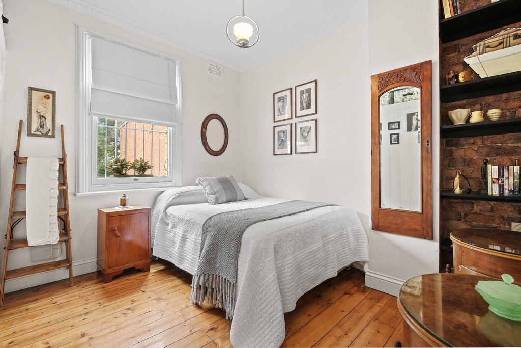 97 George Street, Erskineville Sold by Raine & Horne Newtown - image 1