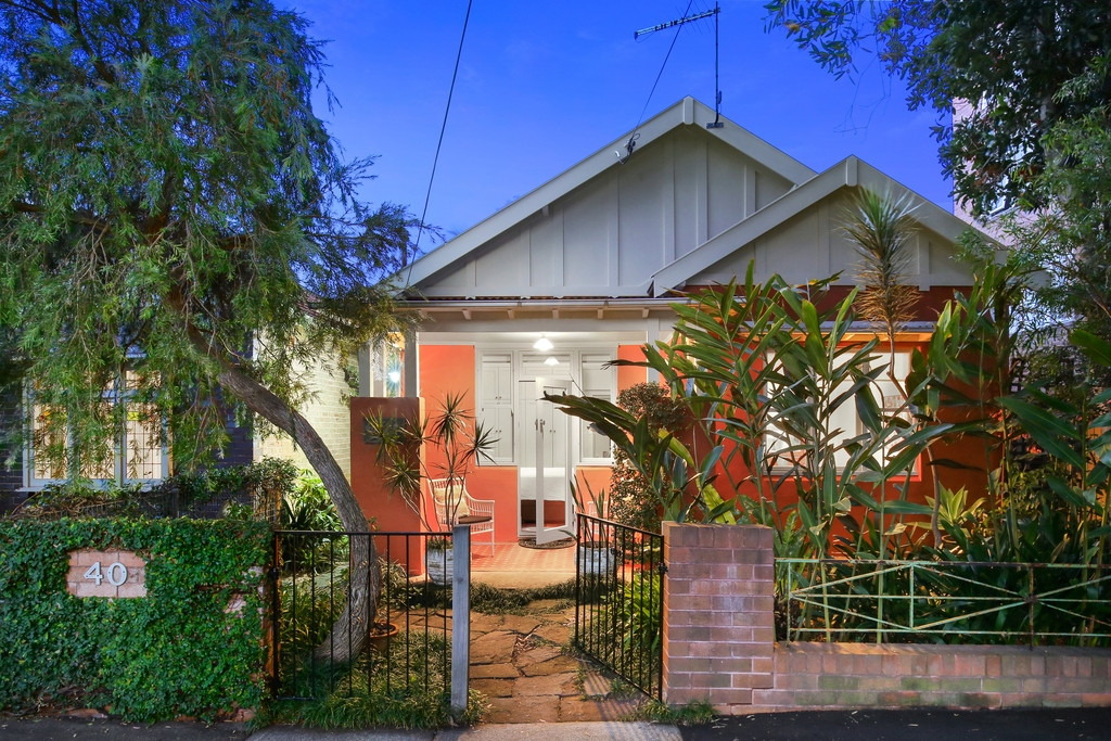 40 Morton Avenue, Lewisham Sold by Raine & Horne Newtown - image 1