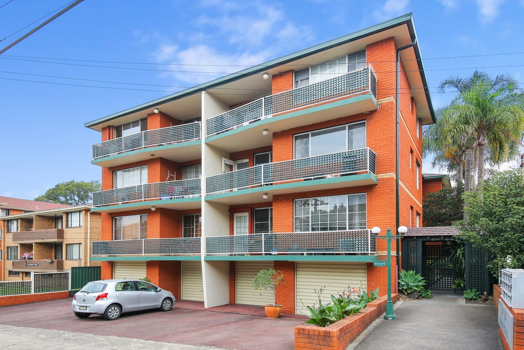 4/20-22 Myra Road, Dulwich Hill Sold by Raine & Horne Newtown - image 1