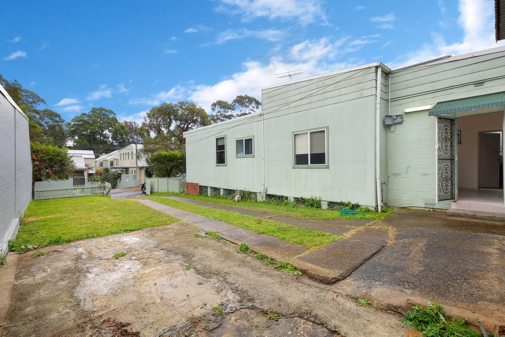 41 Fotheringham Street, Enmore Sold by Raine & Horne Newtown - image 1