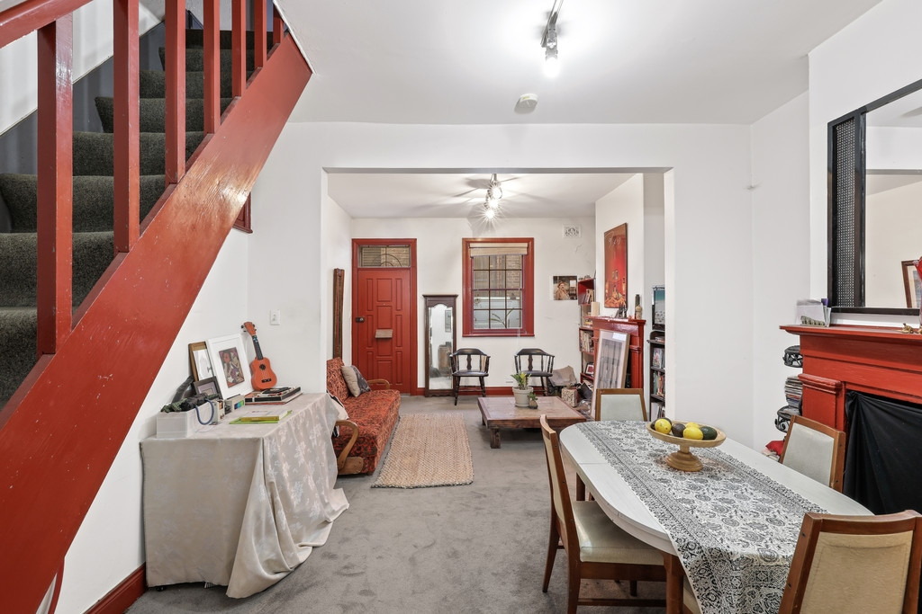 7 Dick Street, Chippendale Sold by Raine & Horne Newtown - image 1