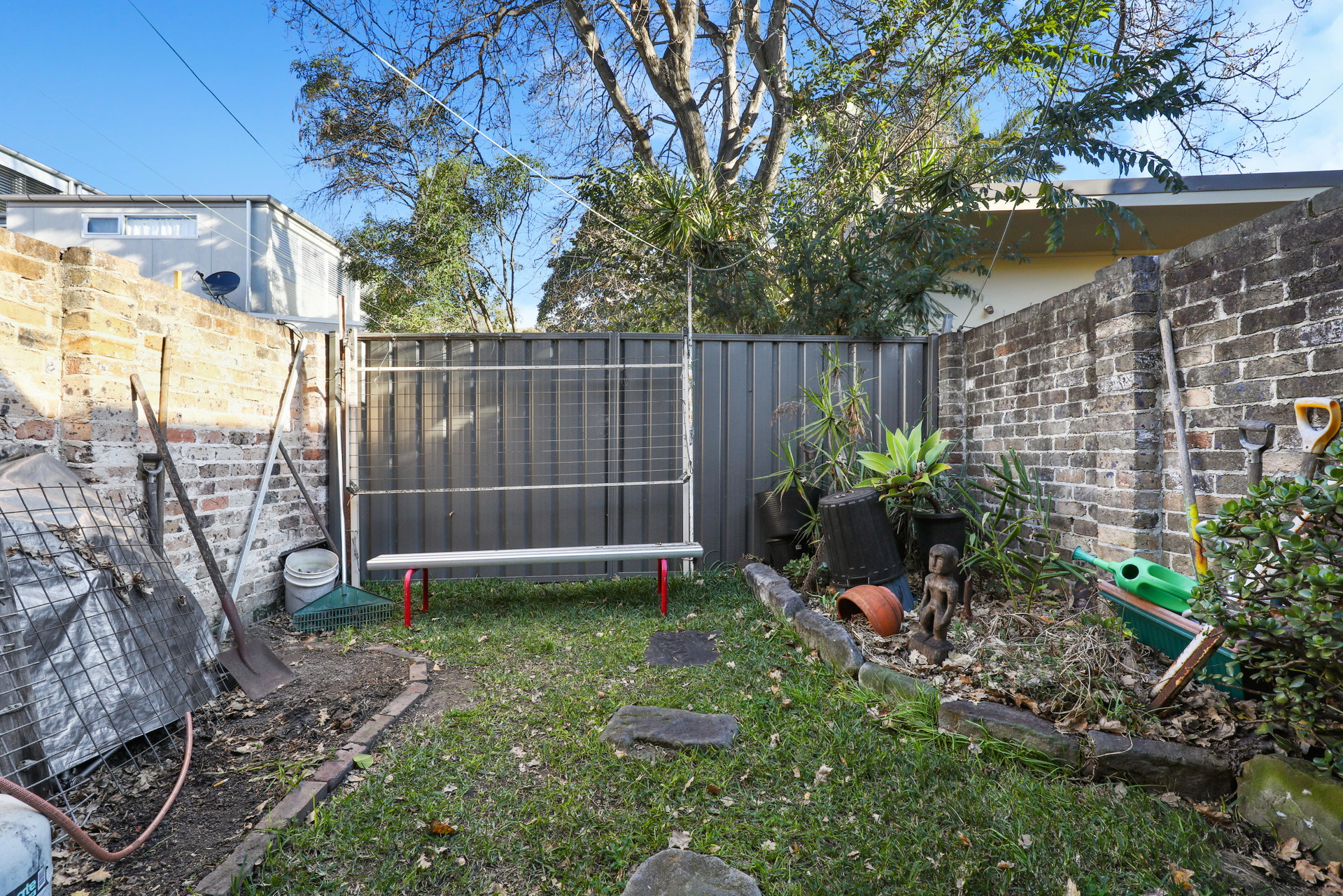 21 Macdonald Street, Erskineville Sold by Raine & Horne Newtown - image 1