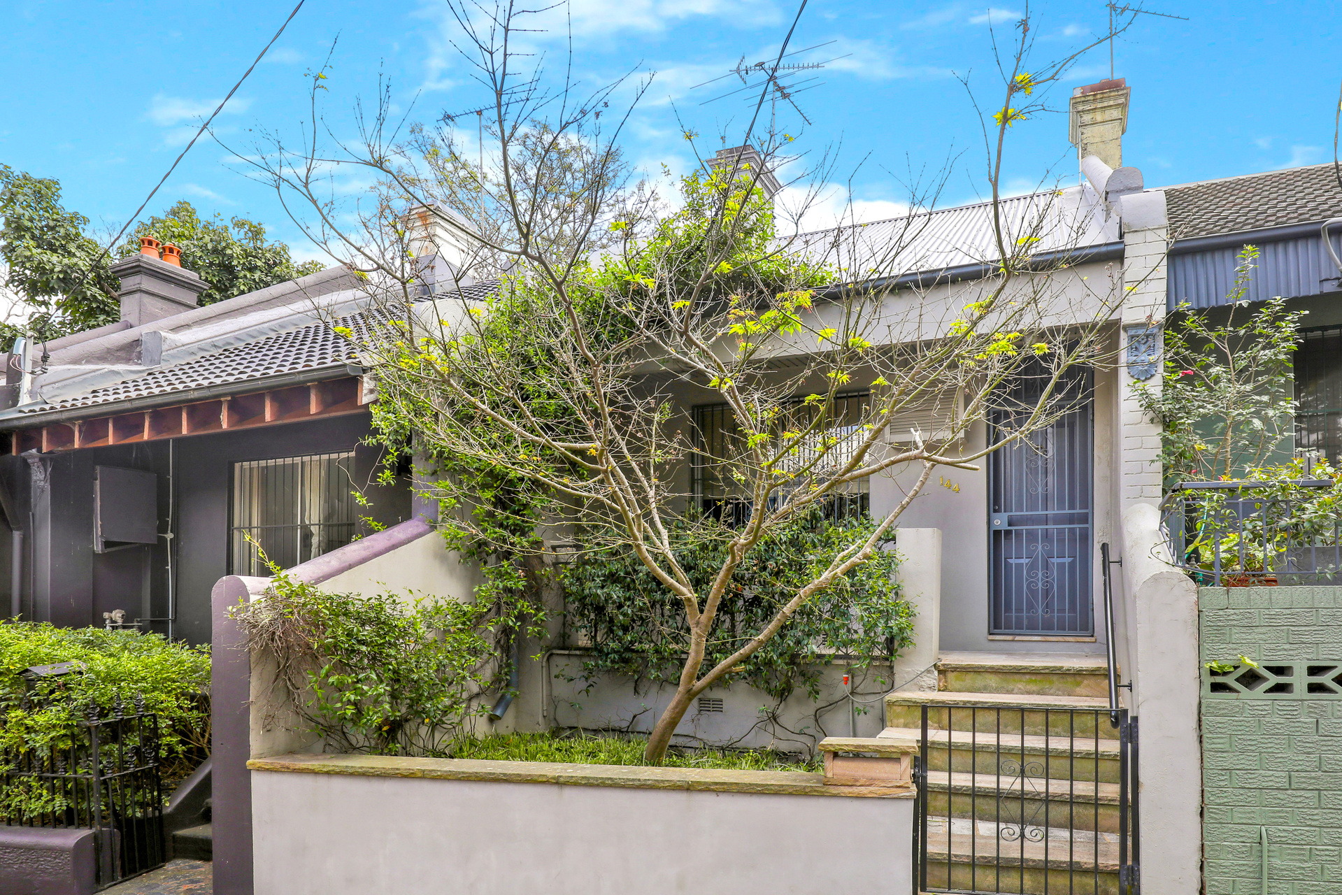 144 Wilson Street, Newtown Sold by Raine & Horne Newtown - image 1