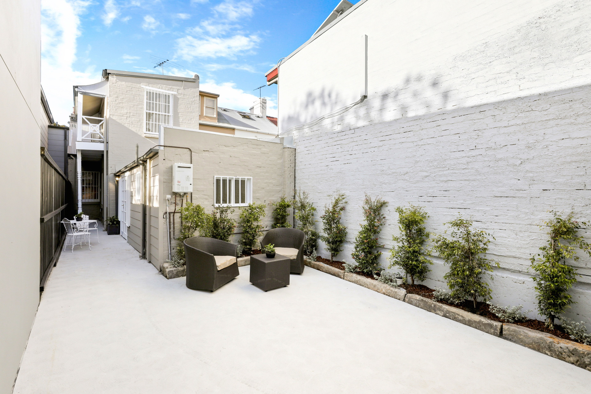 15 Hansard Street, Zetland Sold by Raine & Horne Newtown - image 1