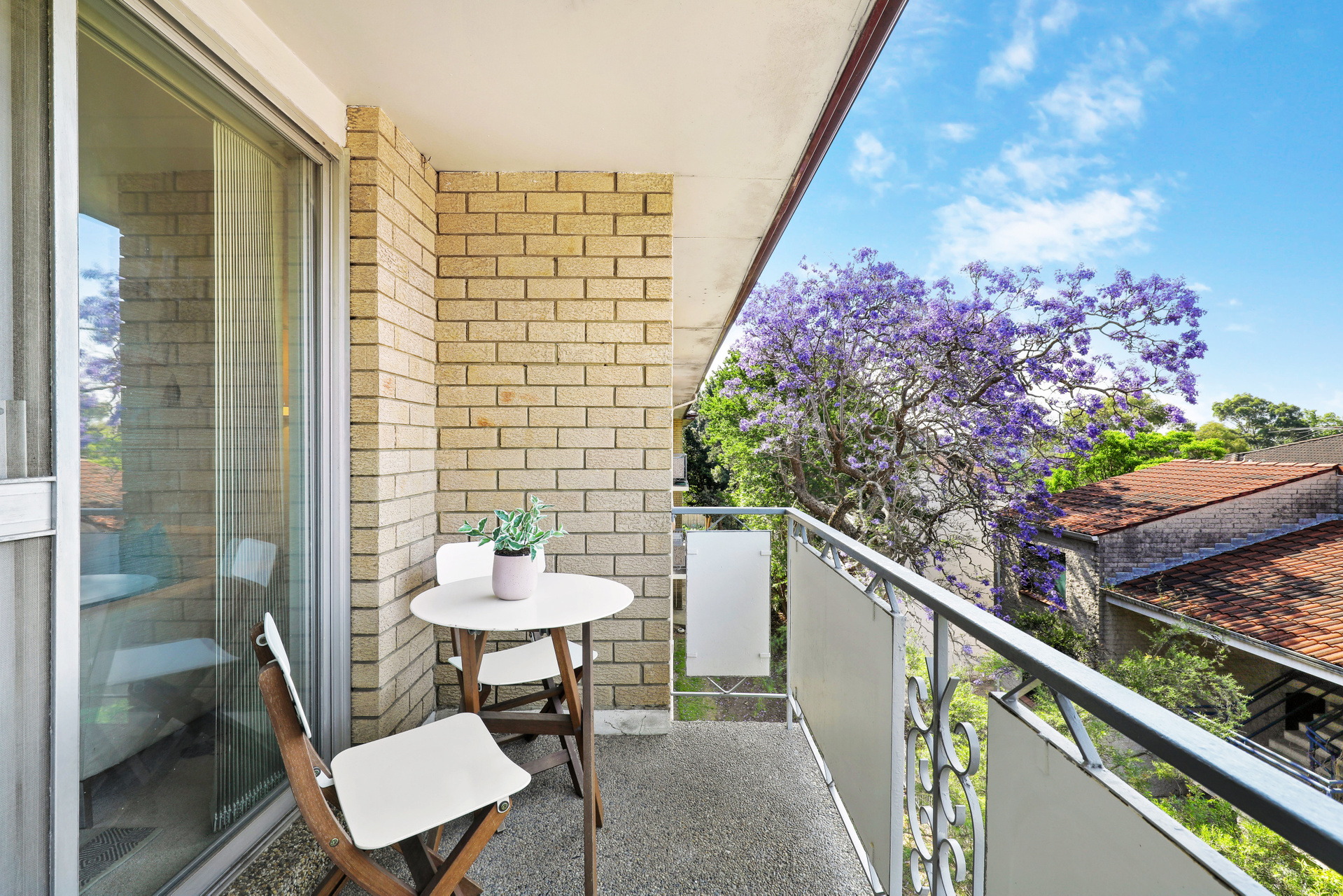 7/134 The Boulevarde, Dulwich Hill Sold by Raine & Horne Newtown - image 1