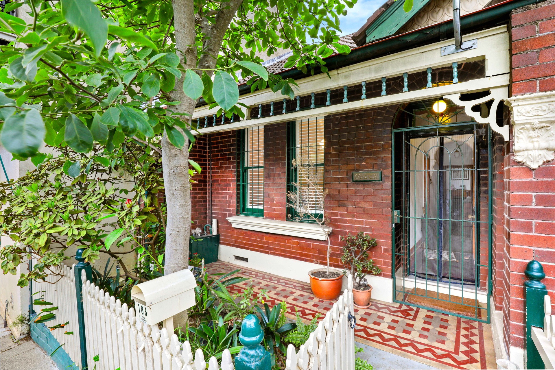 186 Denison Street, Newtown Sold by Raine & Horne Newtown - image 1