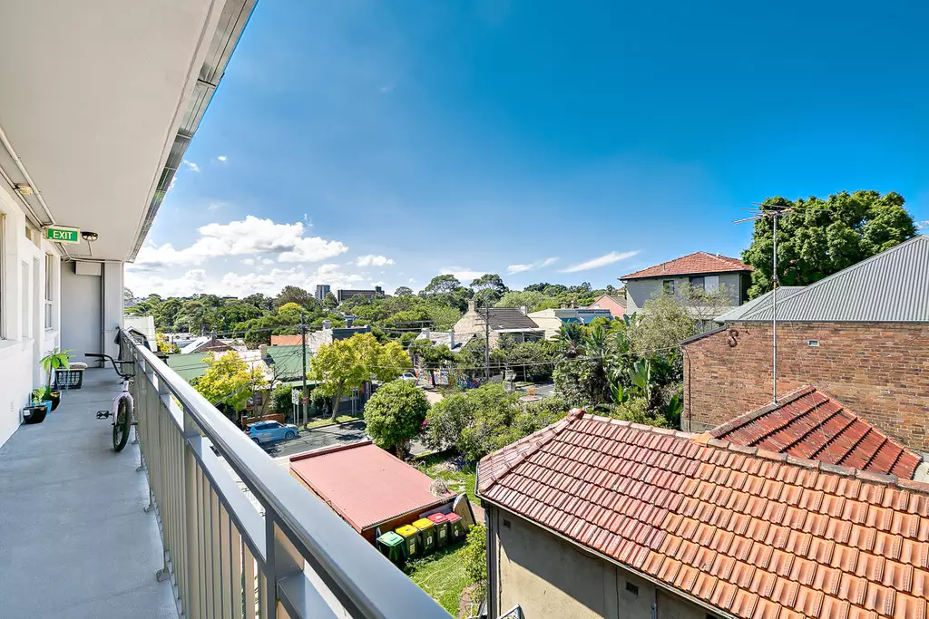 28/104 Alice Street, Newtown Leased by Raine & Horne Newtown - image 1