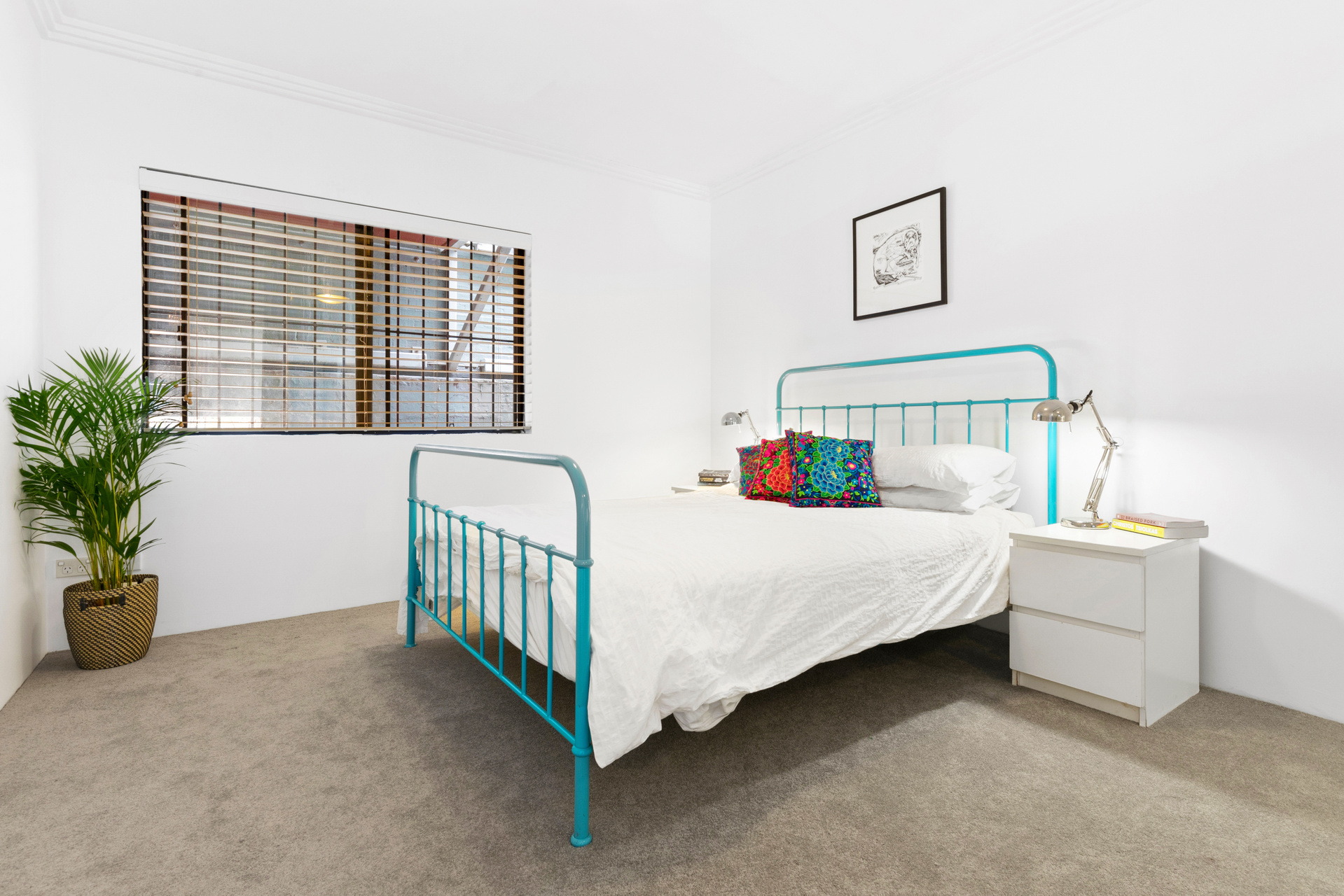 13/127 Railway Parade, Erskineville Sold by Raine & Horne Newtown - image 1