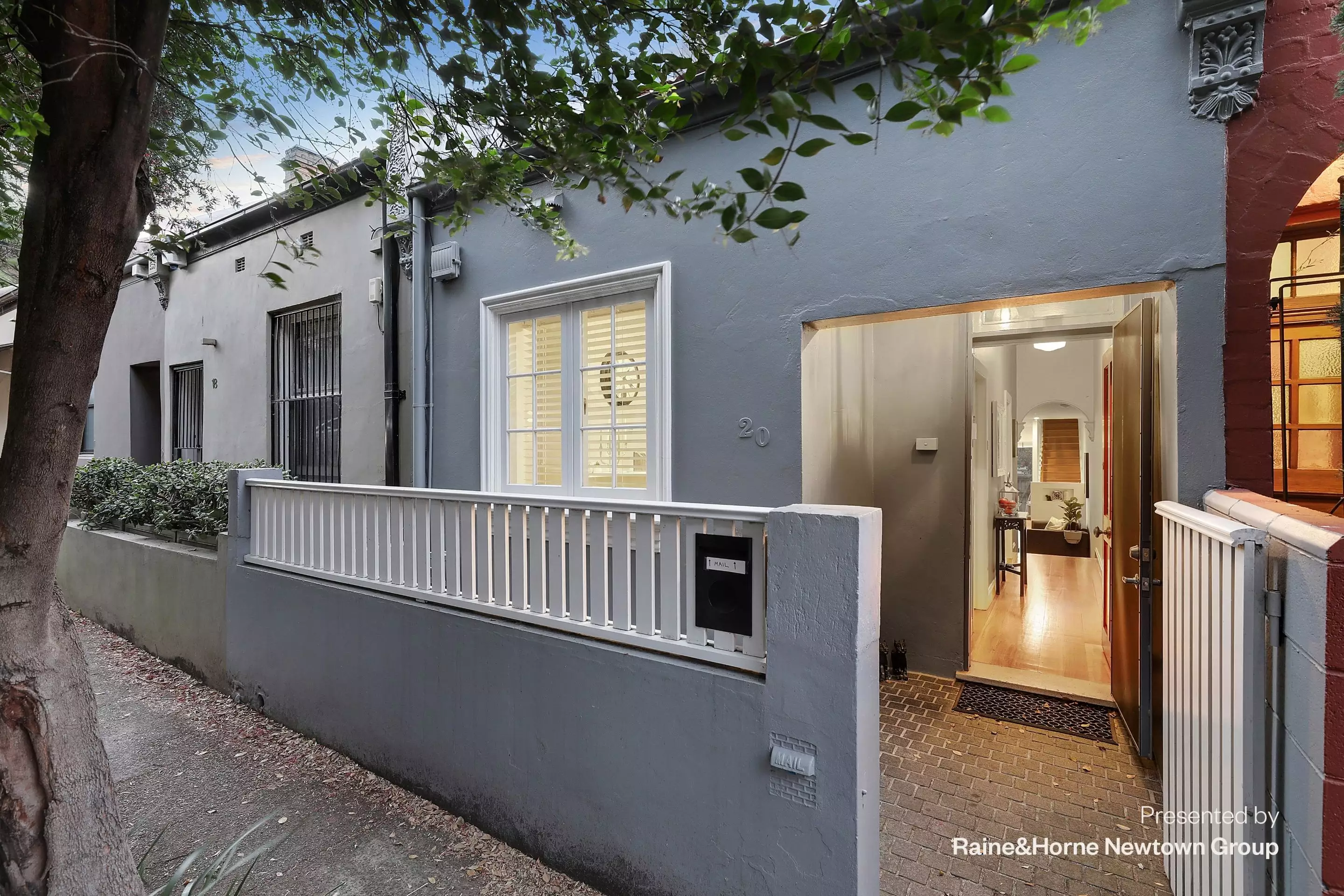 20 Bishopgate Street, Camperdown Leased by Raine & Horne Newtown - image 1