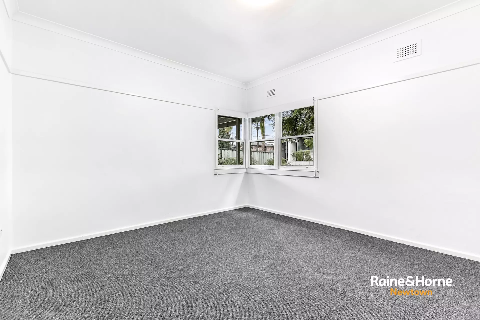 713 Henry Lawson Drive, East Hills For Lease by Raine & Horne Newtown - image 1