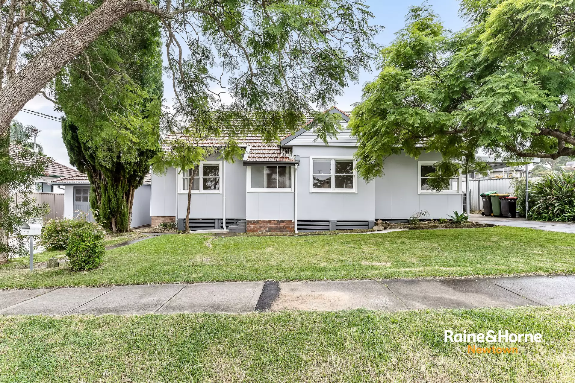 713 Henry Lawson Drive, East Hills For Lease by Raine & Horne Newtown - image 1