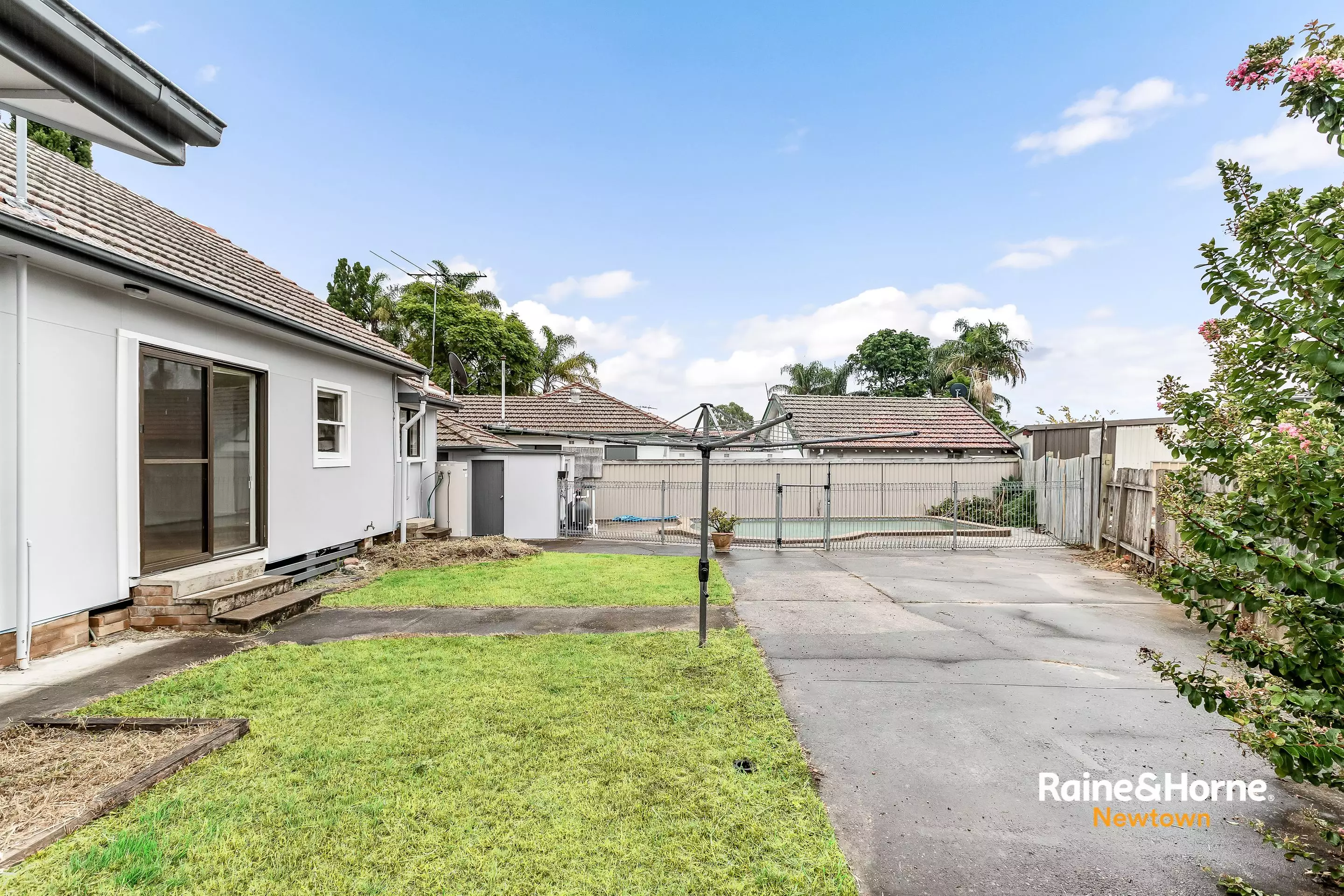 713 Henry Lawson Drive, East Hills For Lease by Raine & Horne Newtown - image 1