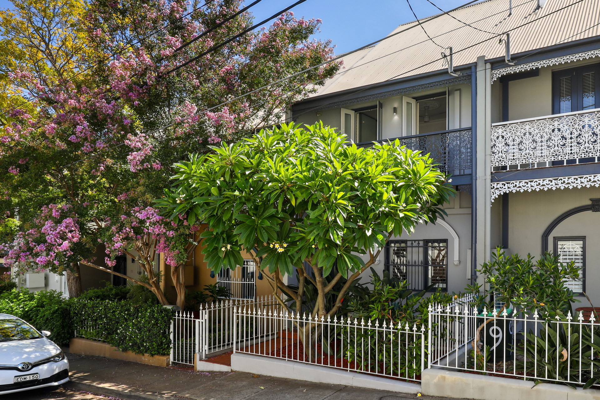 11 St Marys Street, Camperdown Sold by Raine & Horne Newtown - image 1