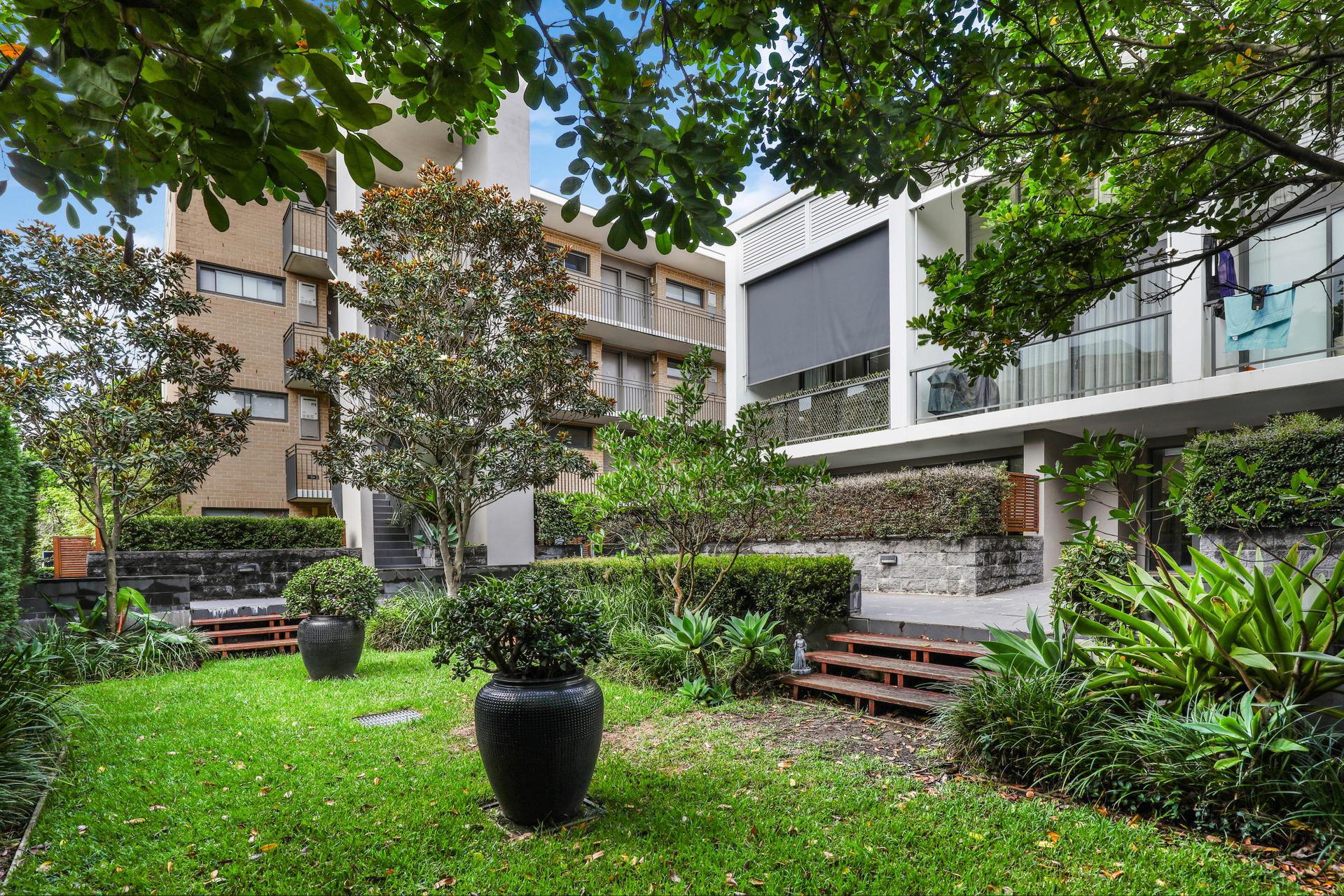 12/7-9 Alison Road, Kensington Sold by Raine & Horne Newtown - image 1