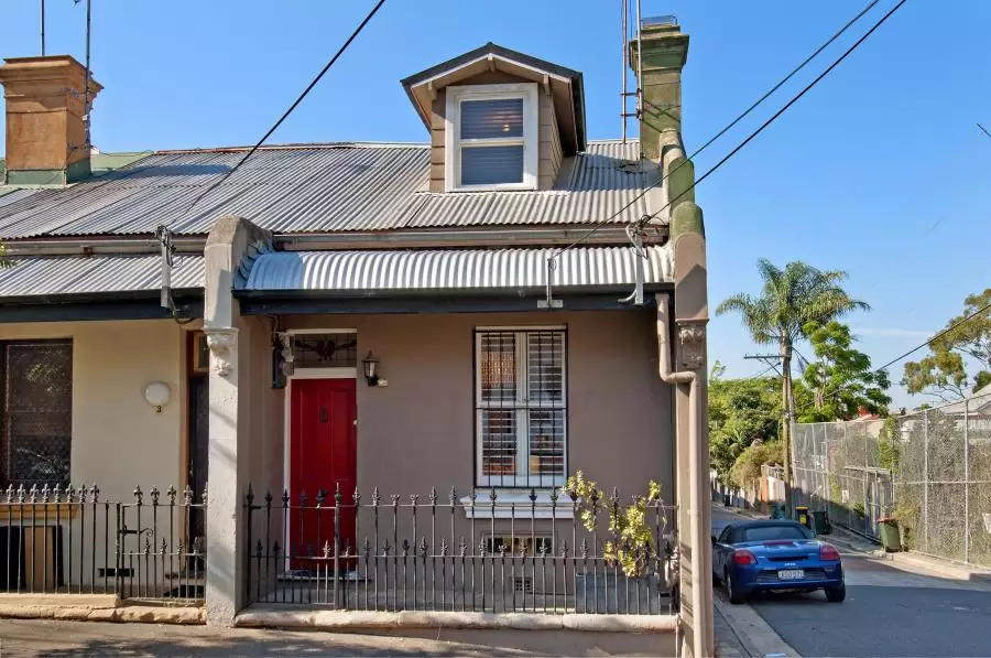 1 Lambert Street, Erskineville Leased by Raine & Horne Newtown