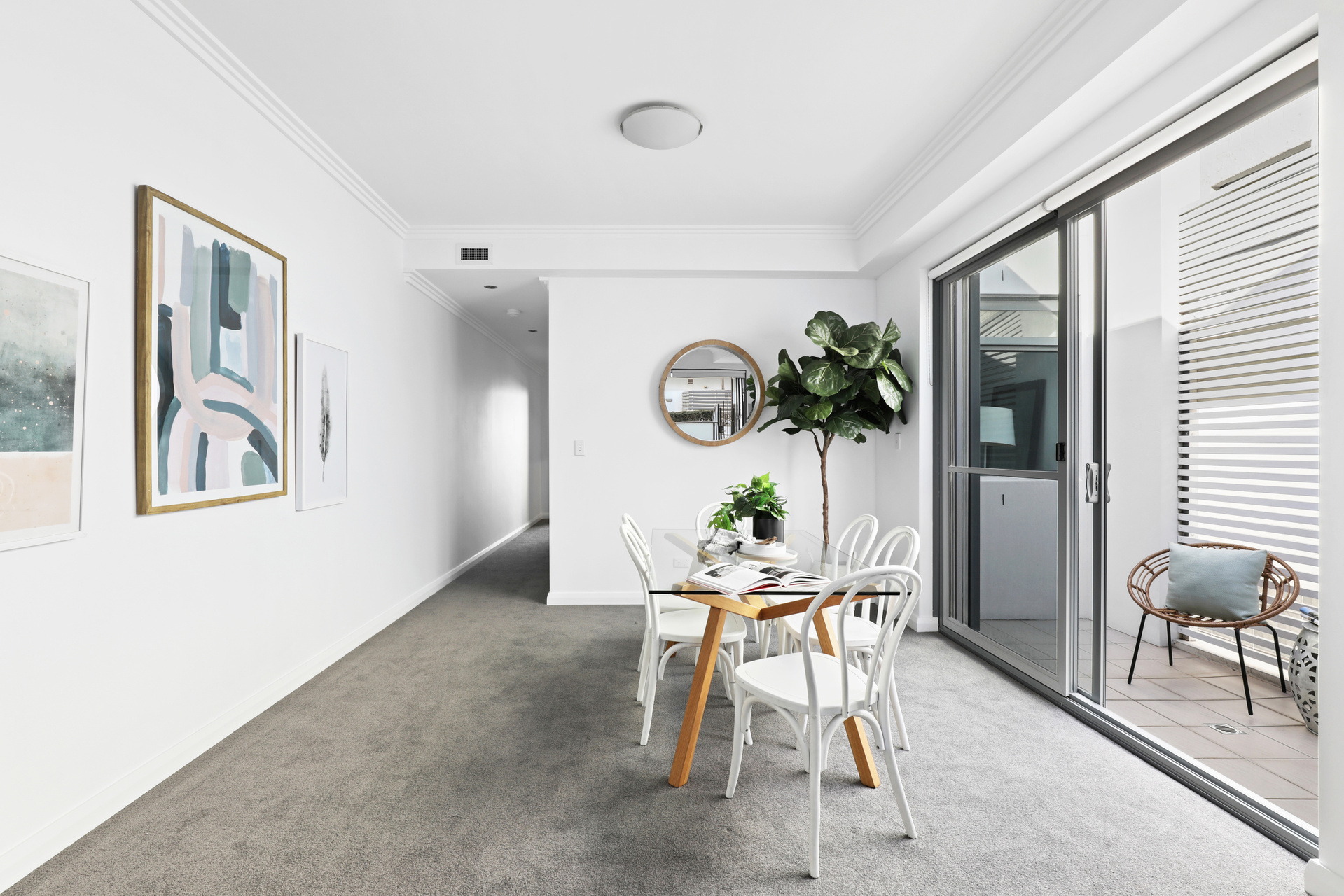 6/19-23 Crown Street, St Peters Sold by Raine & Horne Newtown - image 1