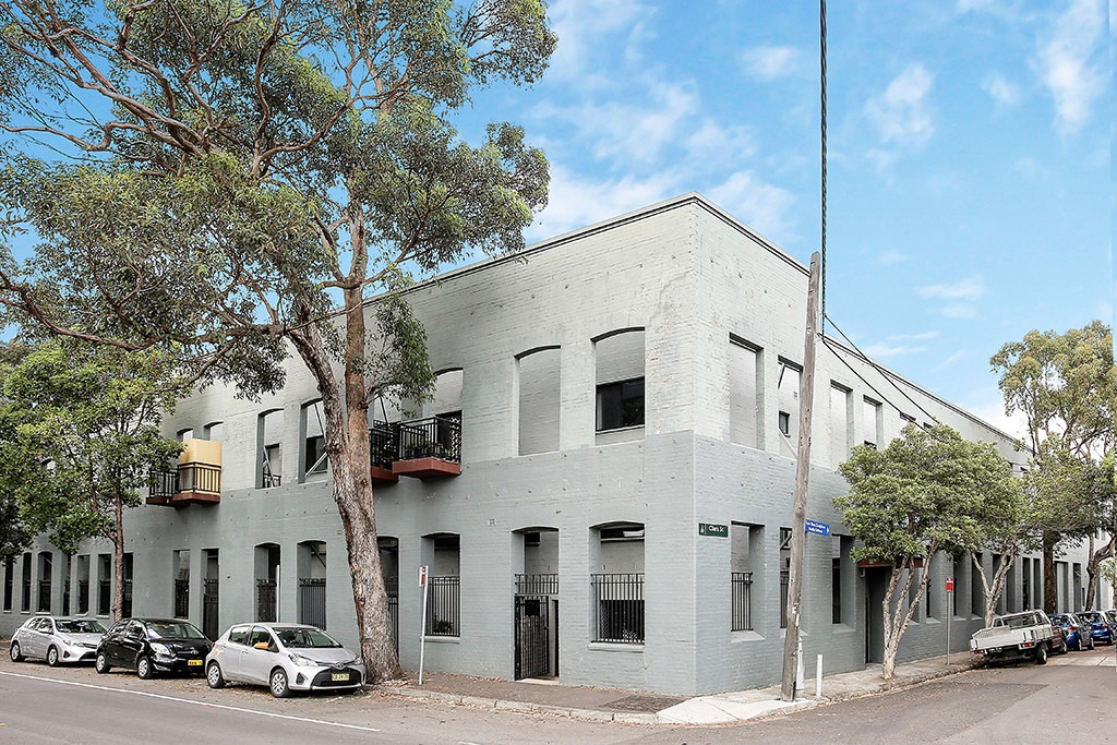 6/127 Railway Parade, Erskineville Sold by Raine & Horne Newtown - image 1