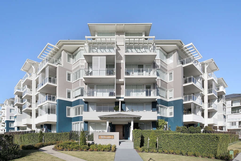 502/38 Peninsula Drive, Breakfast Point Sold by Raine & Horne Newtown - image 1