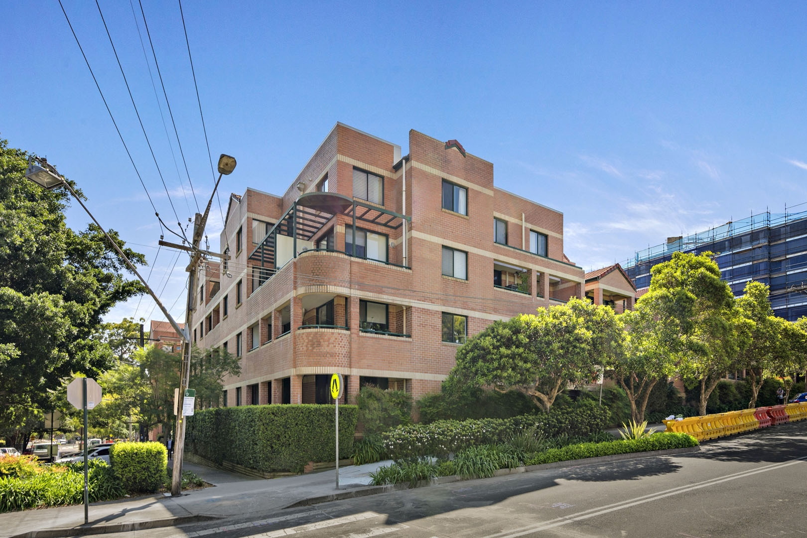 26/146-152 Pitt Street (Access From Phillip St), Redfern Sold by Raine & Horne Newtown - image 1