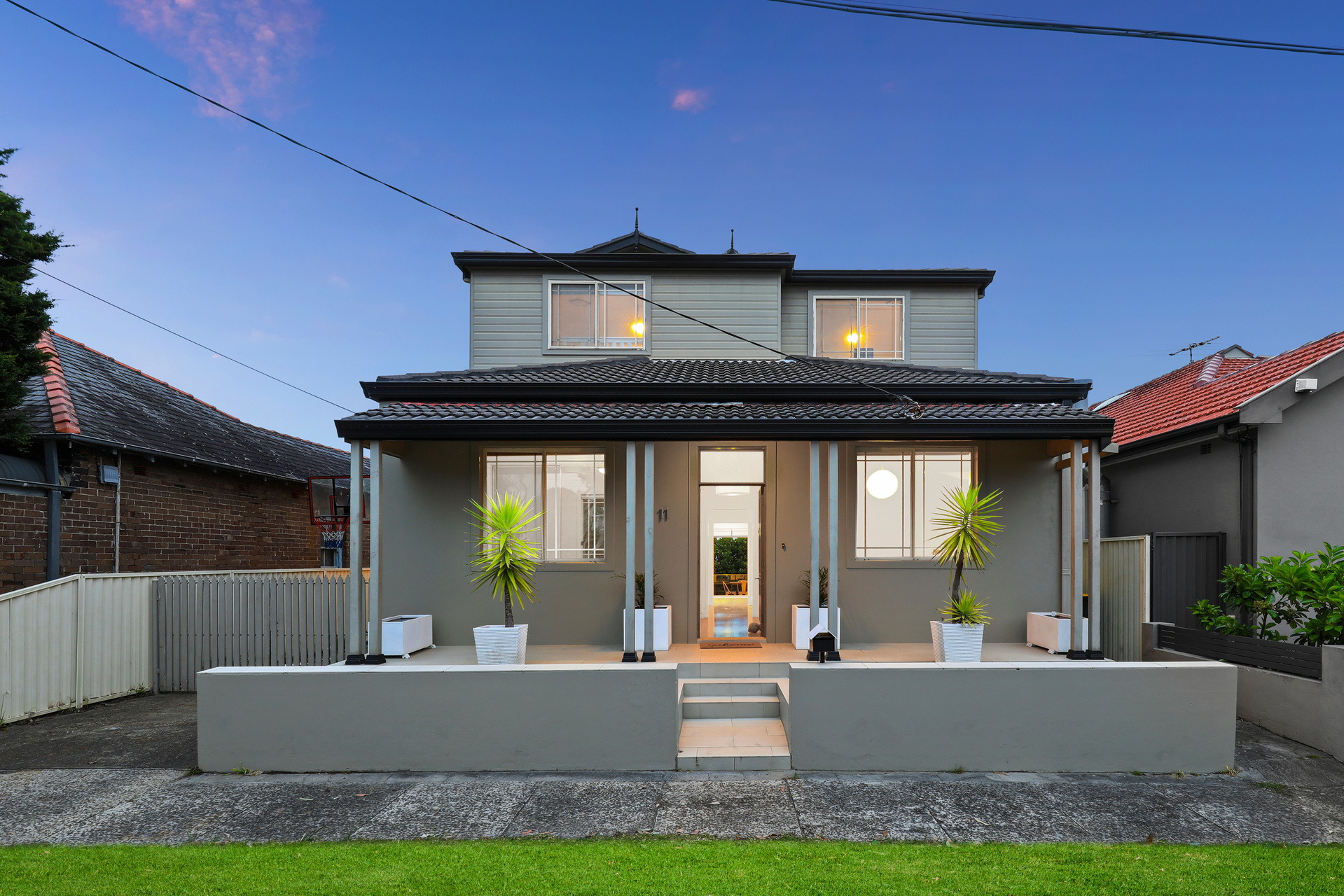 11 Chatham Street, Botany Sold by Raine & Horne Newtown - image 1