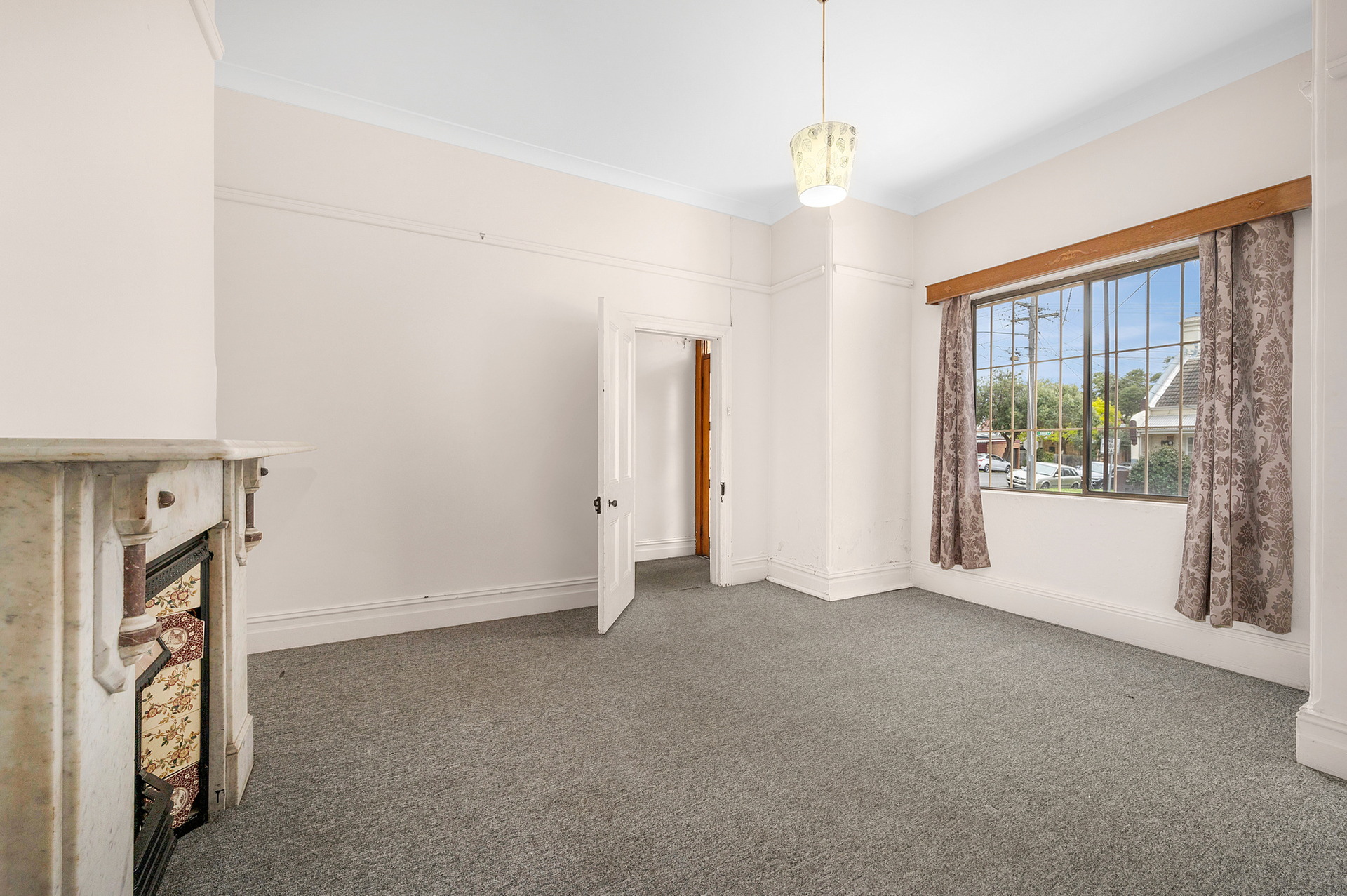 21 Durham Street, Stanmore Sold by Raine & Horne Newtown - image 1