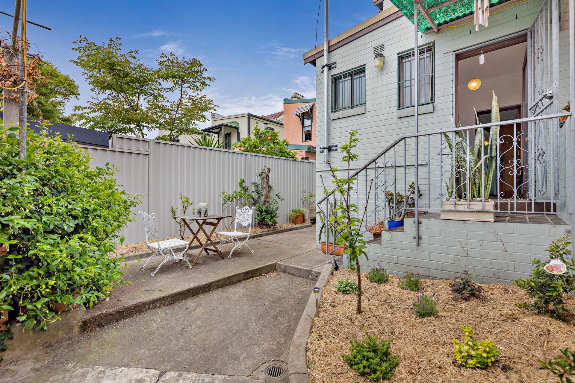 220 Albany Road, Petersham Sold by Raine & Horne Newtown - image 1