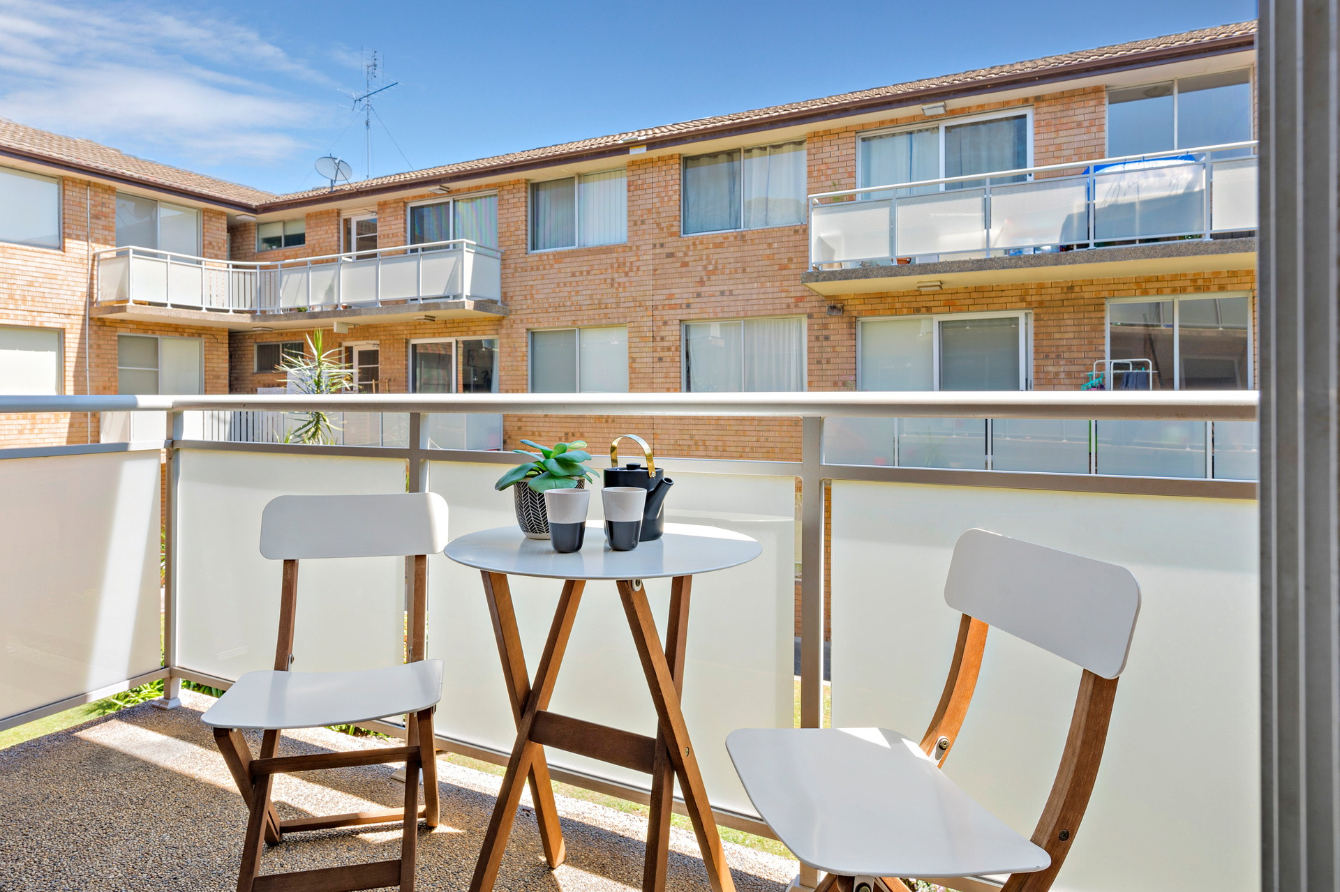 11/48-52 Darley Street, Newtown Sold by Raine & Horne Newtown - image 1