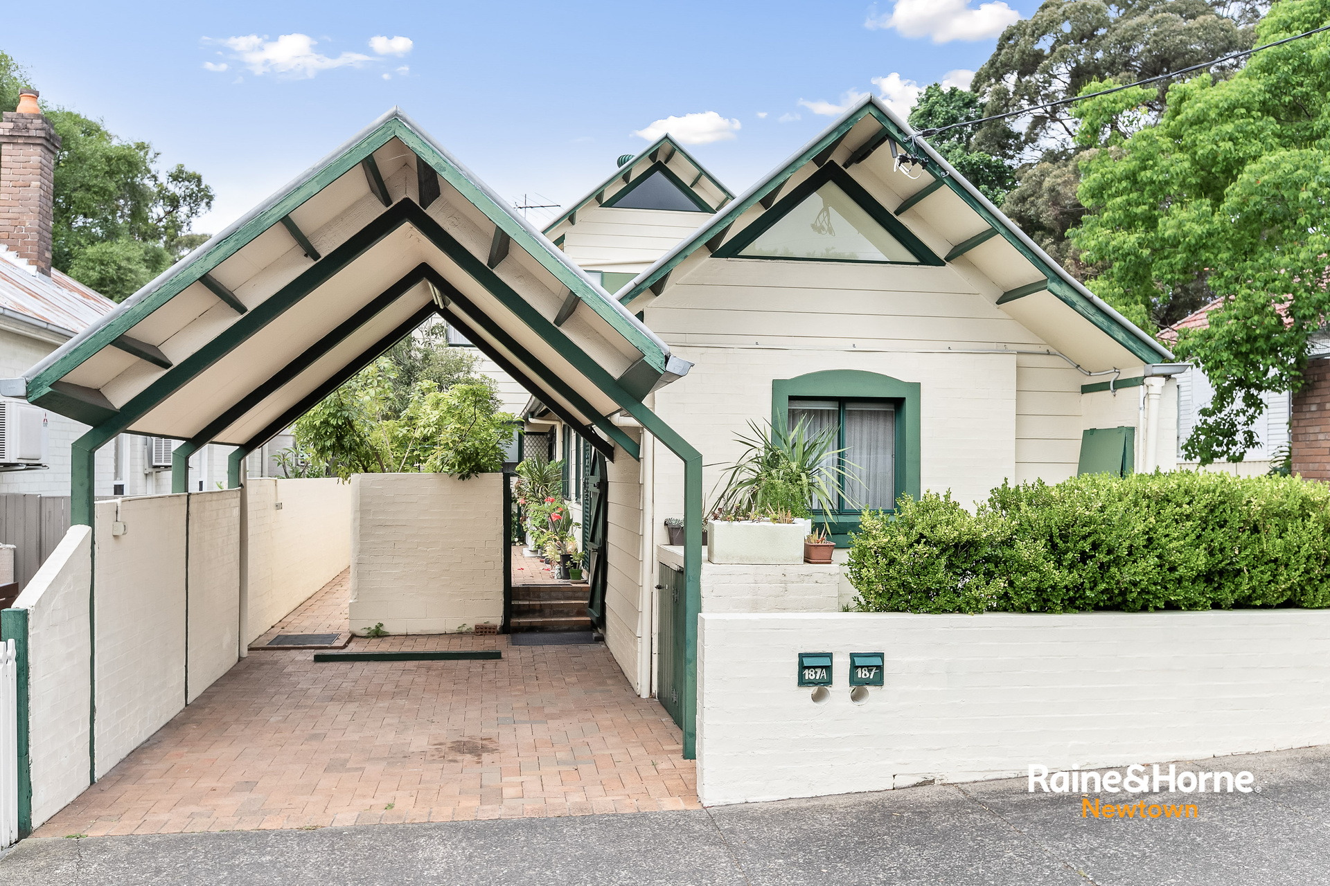 187a Flood Street, Leichhardt Leased by Raine & Horne Newtown - image 1