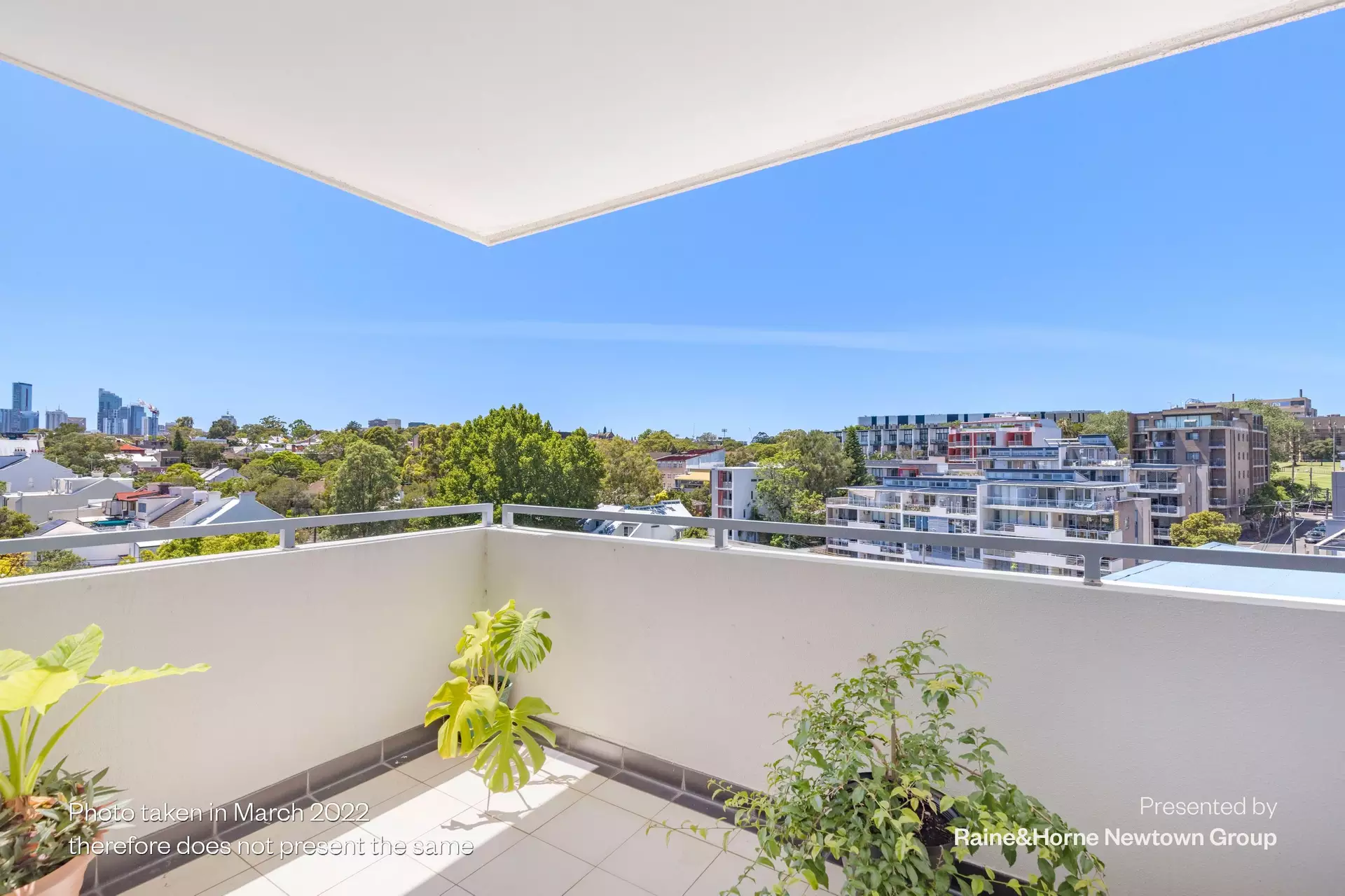 621/1-3 Larkin Street, Camperdown Leased by Raine & Horne Newtown - image 1