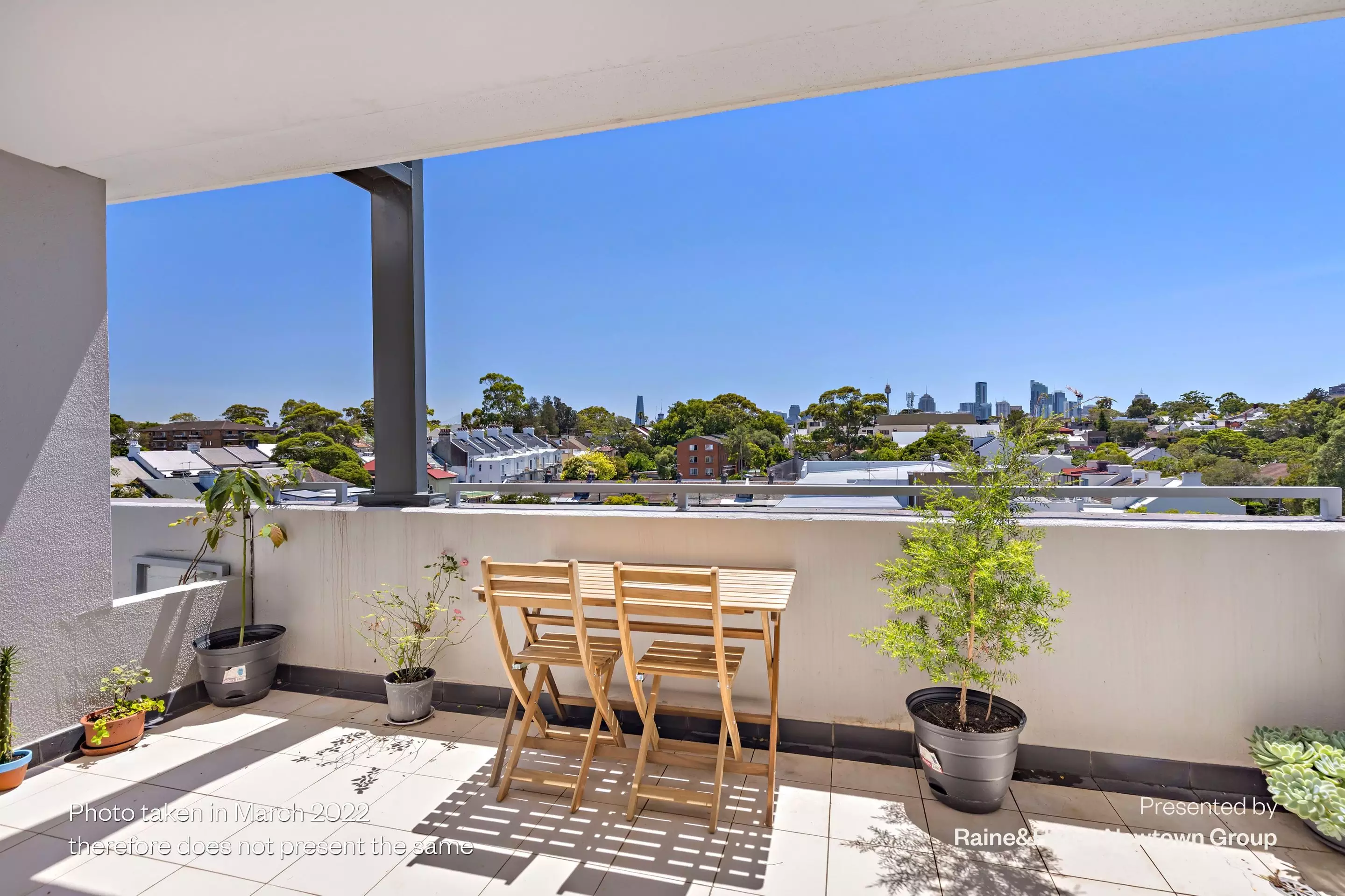 621/1-3 Larkin Street, Camperdown Leased by Raine & Horne Newtown - image 1