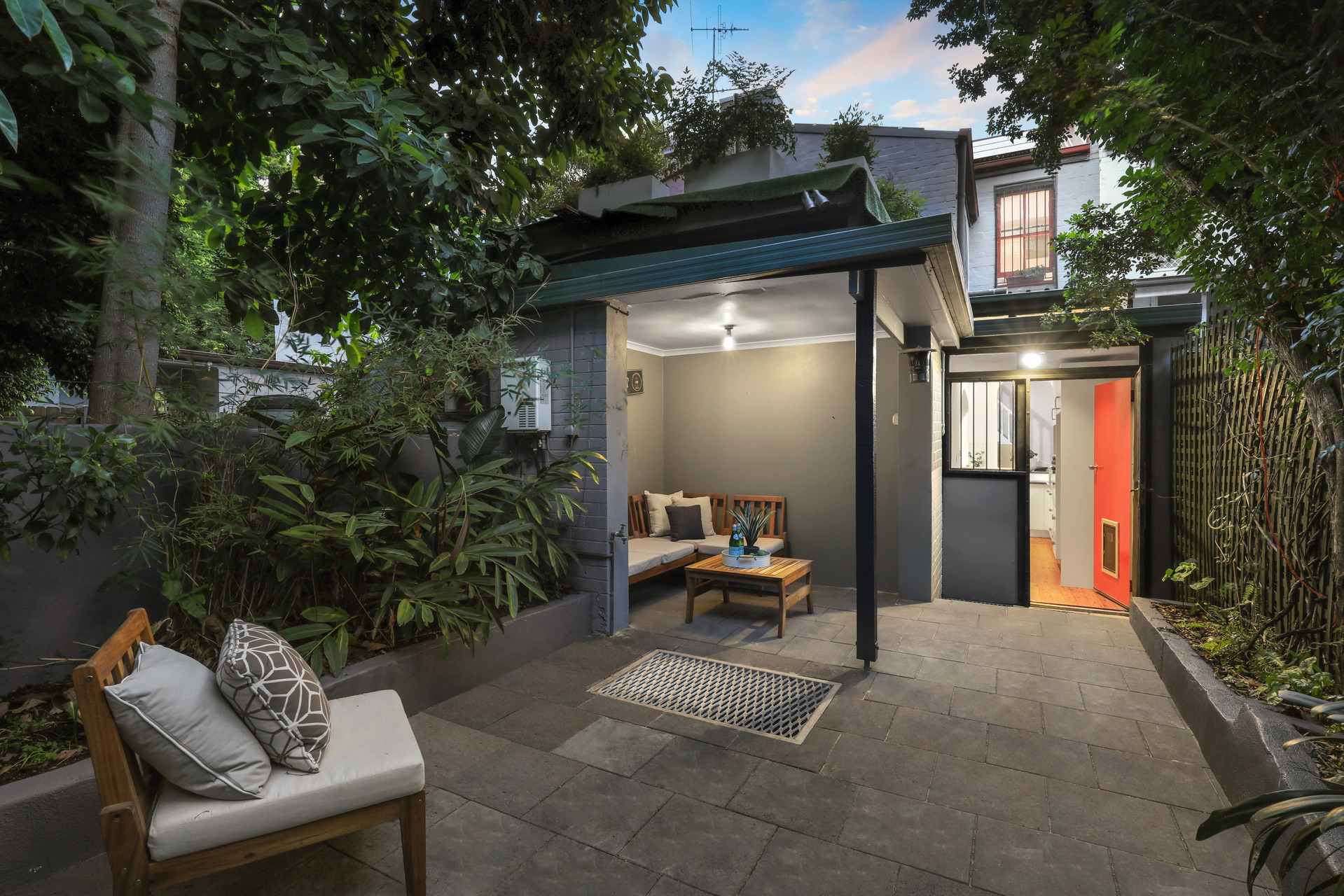 42 Shepherd Street, Chippendale Sold by Raine & Horne Newtown - image 1