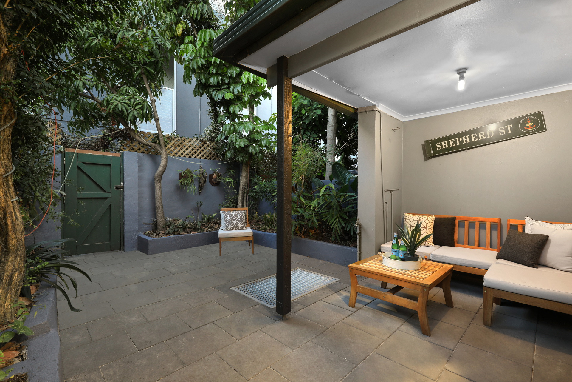 42 Shepherd Street, Chippendale Sold by Raine & Horne Newtown - image 1