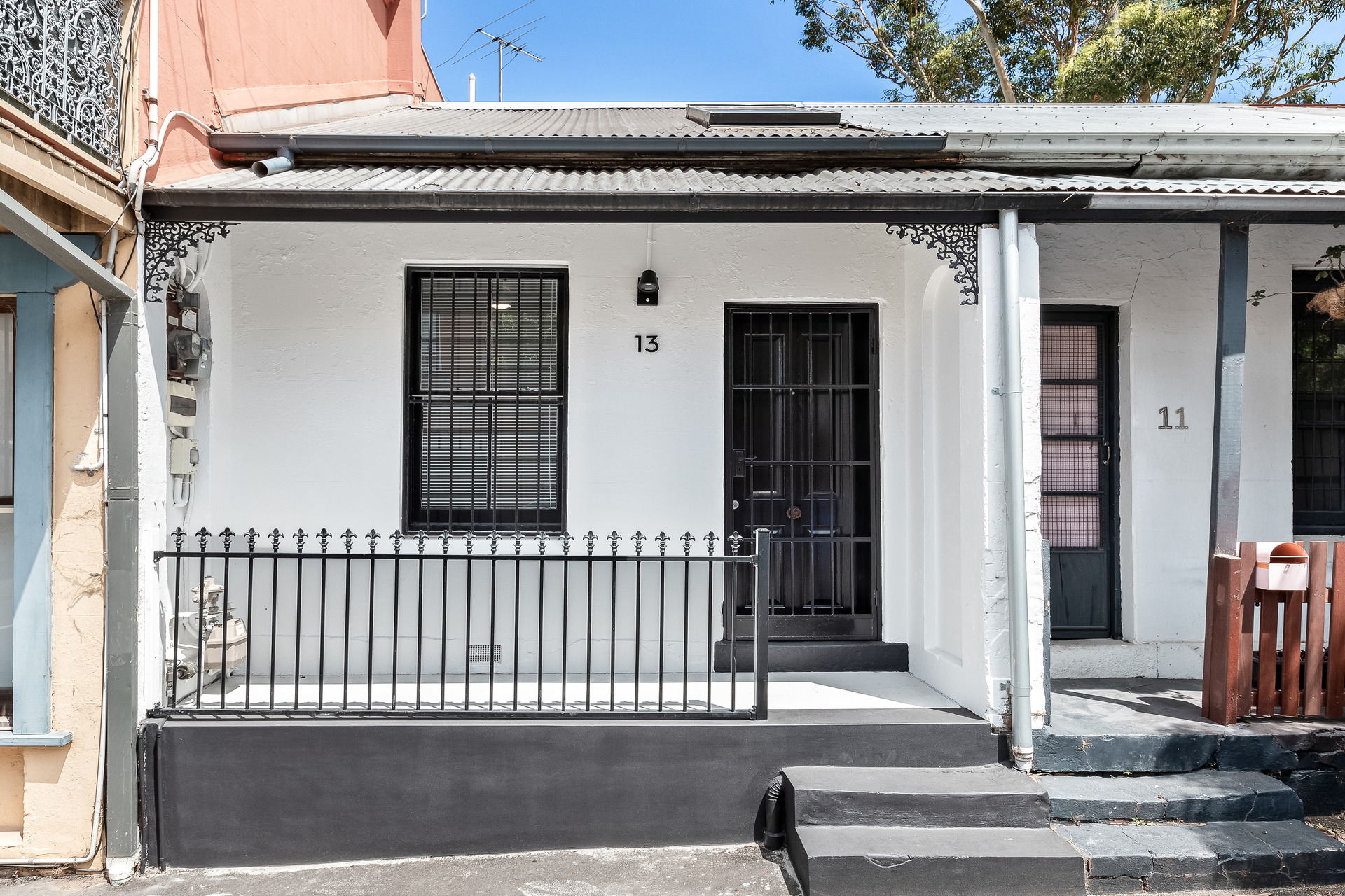 13 Gowrie Street, Newtown Sold by Raine & Horne Newtown - image 1