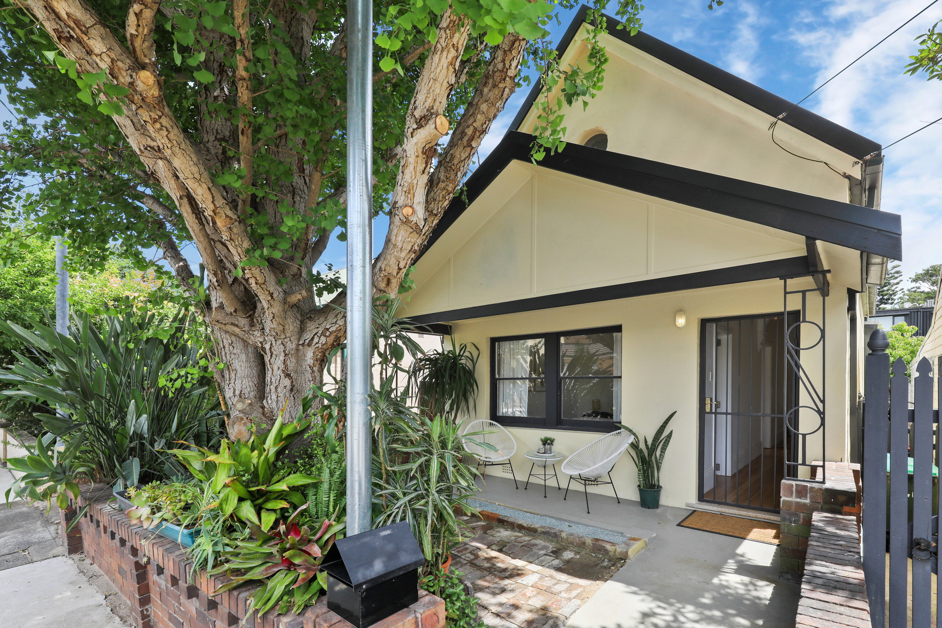 46 Edith Street, St Peters Sold by Raine & Horne Newtown - image 1