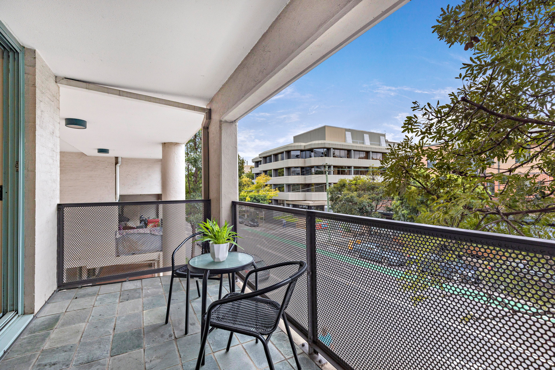 36/155 Missenden Road, Newtown Sold by Raine & Horne Newtown - image 1