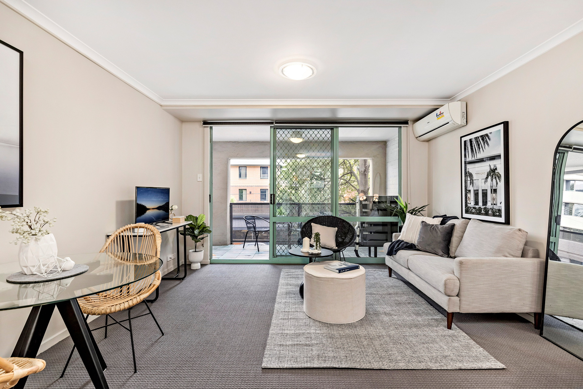 36/155 Missenden Road, Newtown Sold by Raine & Horne Newtown - image 1